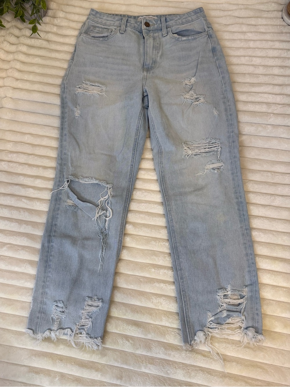 Flying Monkey distressed jeans size 26